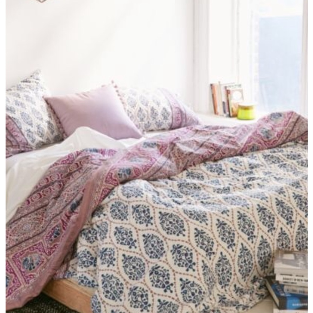 Plum and Bow Sofia Block Sham Set and bedding.